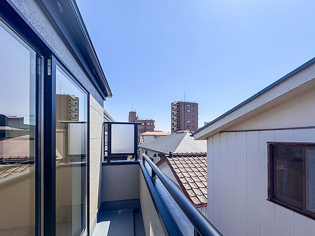 4号棟【眺望】眺望や窓からの景色が良いと、家で過ごす時間も快適です。