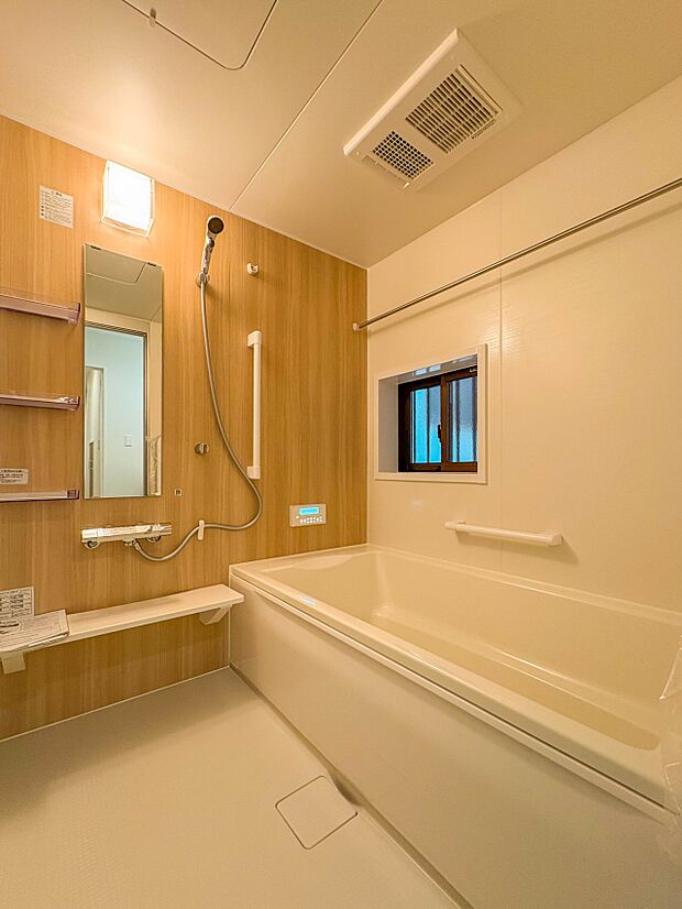 【浴室】一日の疲れを癒してくれるお風呂空間。使いやすさと上質な質感を両立して、単なる習慣から特別な時間に変わるはず。