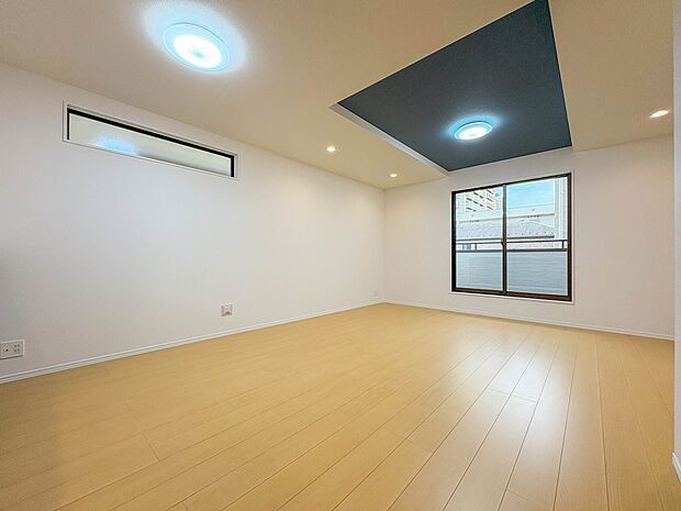 C号棟【LDK18.75帖】広々としたリビングダイニング。ゆったりとしたキッチン