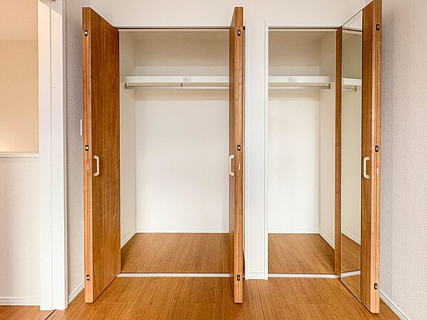 【収納】各部屋を最大限に広く使って頂ける様、全居住スペースに収納付。プライベートルームはゆったりと快適に。