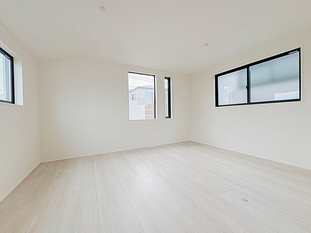 【Room-洋室】シンプルにデザインされた室内。家具やレイアウトでお好みの空間に。