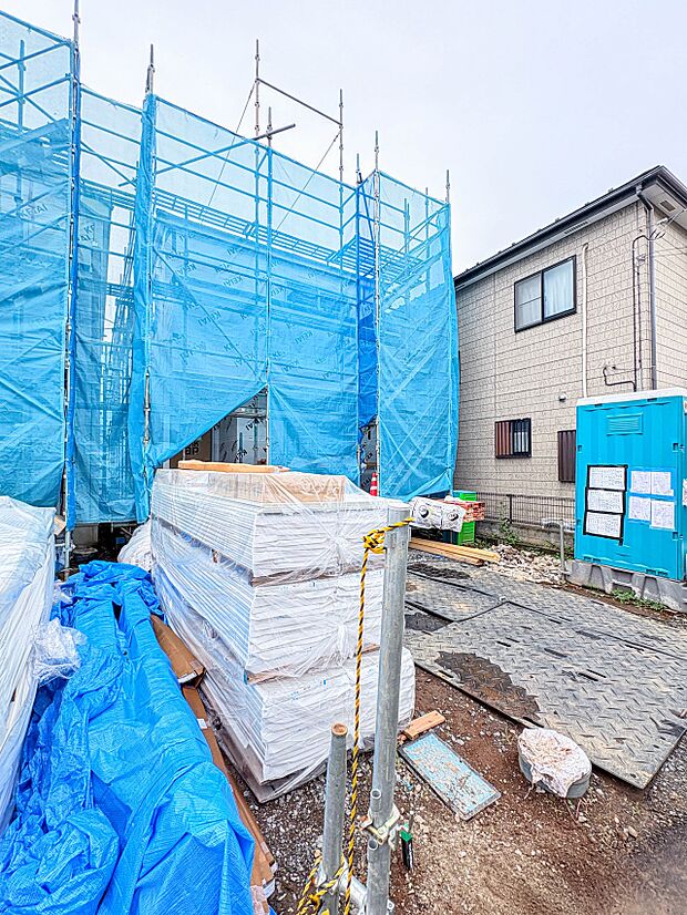 【前面道路】車の通行が少ないので、静かな住環境を維持することができます。