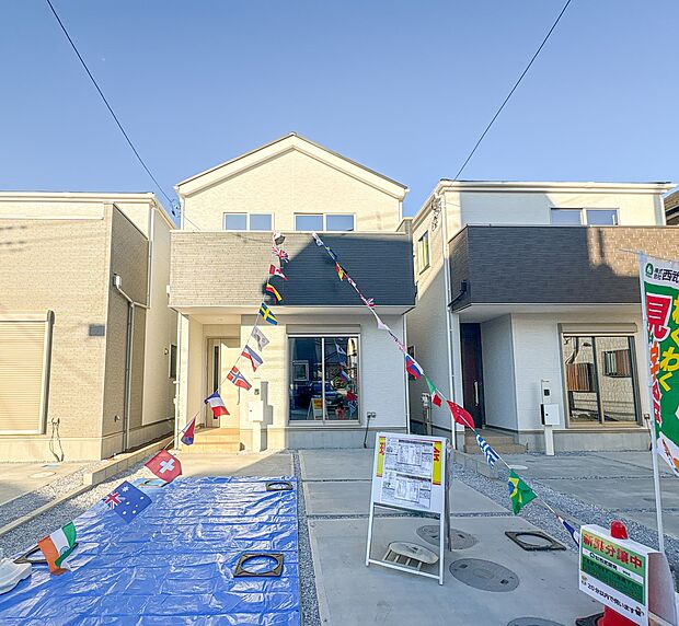 【外観】家族の温かさと陽光の暖かさ、楽しい毎日と明るい未来を予感させる「空間が織り成すひとつ先の住み心地」を演出します。