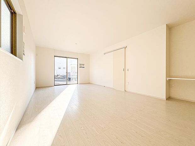 【LDK19.5】料理をしながら、後片付けをしながら二人で会話を楽しみたい空間。