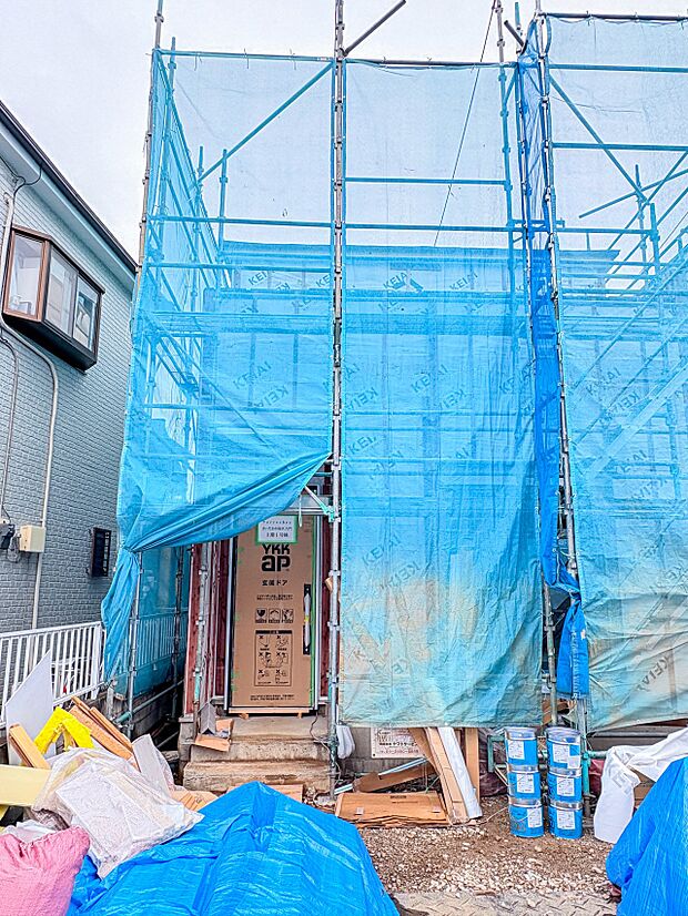 【外観】家族の温かさと陽光の暖かさ、楽しい毎日と明るい未来を予感させる「空間が織り成すひとつ先の住み心地」を演出します。