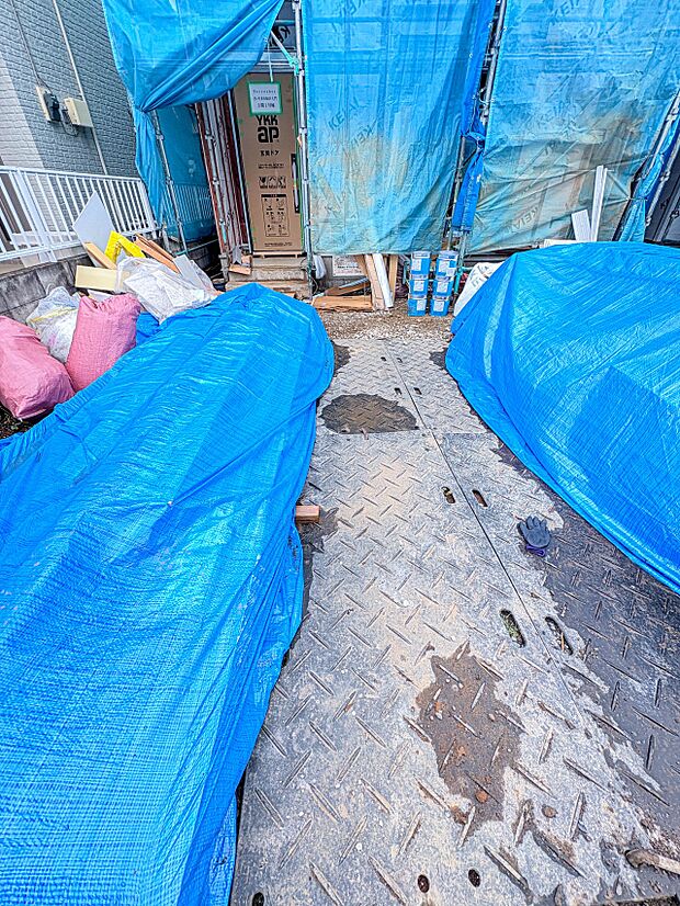 【外観】こちらの物件に少しでもご興味がありましたら、お気軽にお電話下さい。ネット上で「見えない物」「わからない事」でも、実際にご見学いただくことで、手に取るようにおわかりいただけるはずです。…