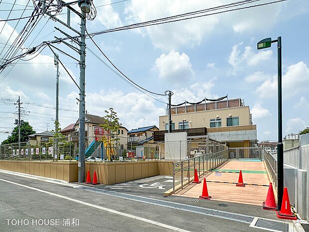 尾間木保育園(緑区中尾、浦和駅から約3.5kmの場所に位置する保育園。付近には東浦和図書館のあるプラザイーストや、四季の変化に触れることのできる緑豊かな吉祥寺があります。)