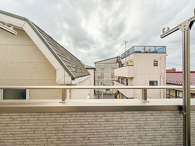 1号棟【眺望】眺望や窓からの景色が良いと、家で過ごす時間も快適です。