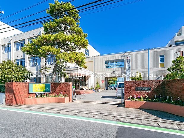 川口市立戸塚中学校()