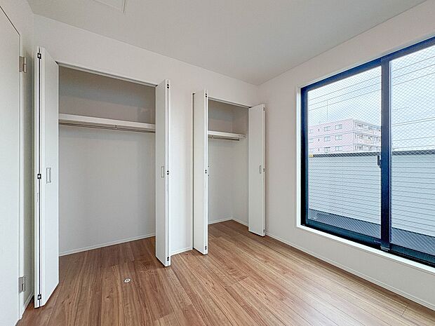 3号棟【収納】各部屋を最大限に広く使って頂ける様、全居住スペースに収納付。プライベートルームはゆったりと快適に。