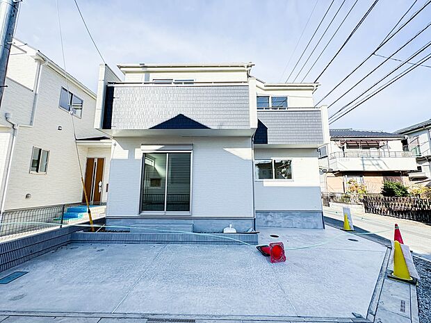 【外観】陽当りや通風性など各所に施された工夫で住みやすさを実現。部屋の大きさや周辺環境・街並など、資料には掲載していない情報が現地にはたくさんございます。是非ご確認下さい。