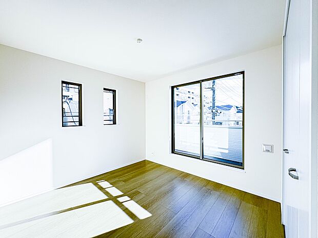 【洋室】充実した生活は伸びやかな居室空間から始まります。快適に・伸びやかに。心の潤いを求める方々へ。