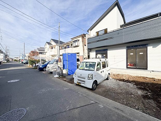 【前面道路6ｍ】車の通行が少ないので、静かな住環境を維持することができます。