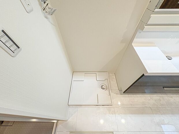 1号棟【ランドリースペース】ランドリースペースは広さもたっぷり。