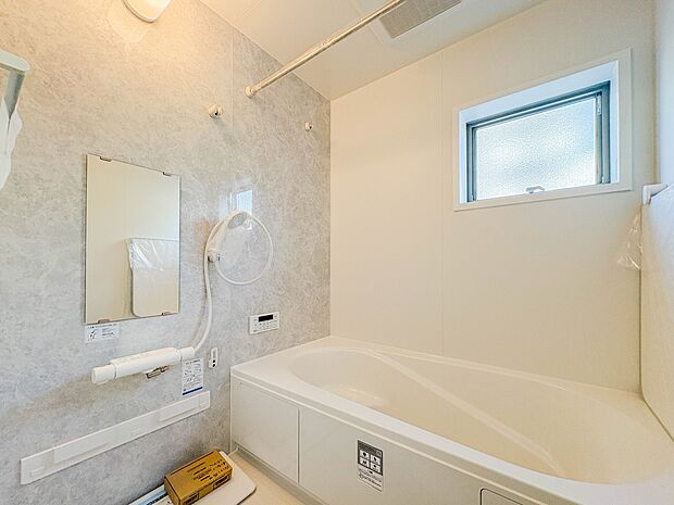 【浴室】一日の疲れを癒してくれるお風呂空間。使いやすさと上質な質感を両立して、単なる習慣から特別な時間に変わるはず。