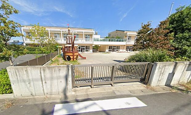 幼稚園・保育園 989m 新郷保育所