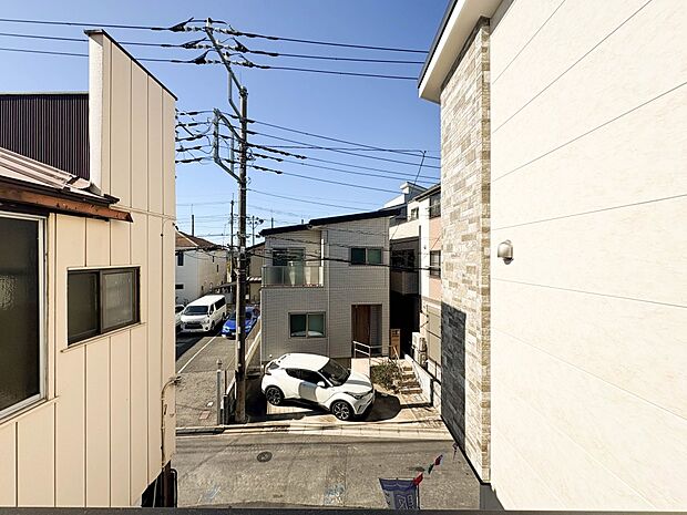 【眺望】眺望や窓からの景色が良いと、家で過ごす時間も快適です。