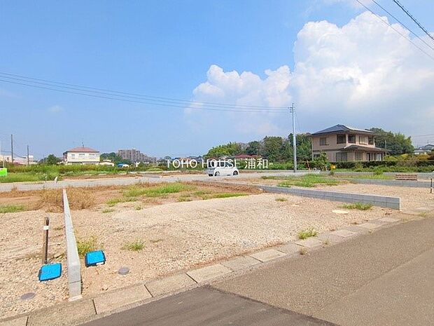 【外観】こちらの物件に少しでもご興味がありましたら、お気軽にお電話下さい。ネット上で「見えない物」「わからない事」でも、実際にご見学いただくことで、手に取るようにおわかりいただけるはずです。…