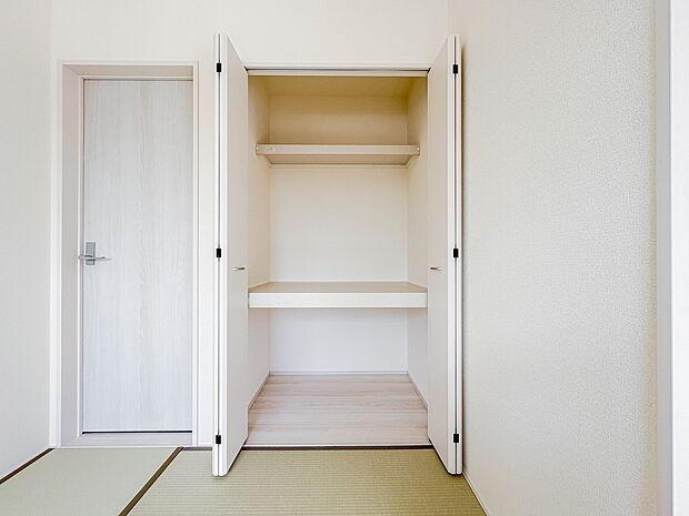 【収納】各部屋を最大限に広く使って頂ける様、全居住スペースに収納付。プライベートルームはゆったりと快適に。