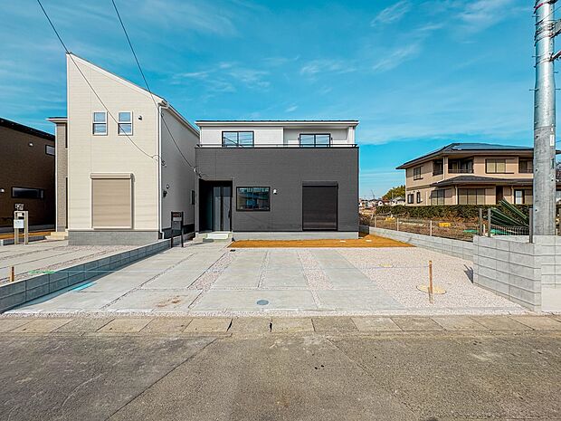 【前面道路】車の通行が少ないので、静かな住環境を維持することができます。