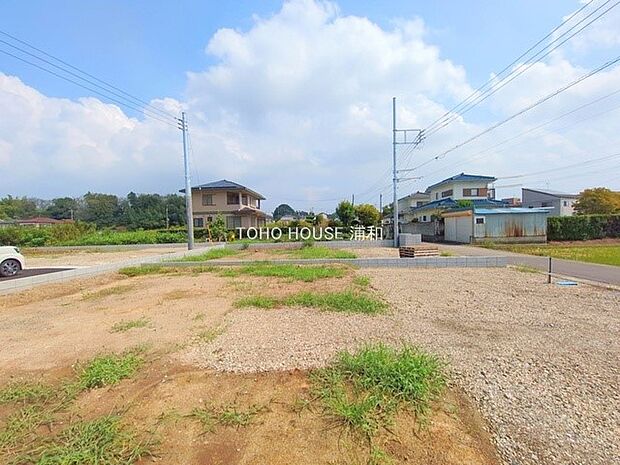 【外観】どこにいても快適に過ごせる住まいは、明るく清潔感あふれる空間。帰るたびにリラックスできる安らぎの場を提供します。