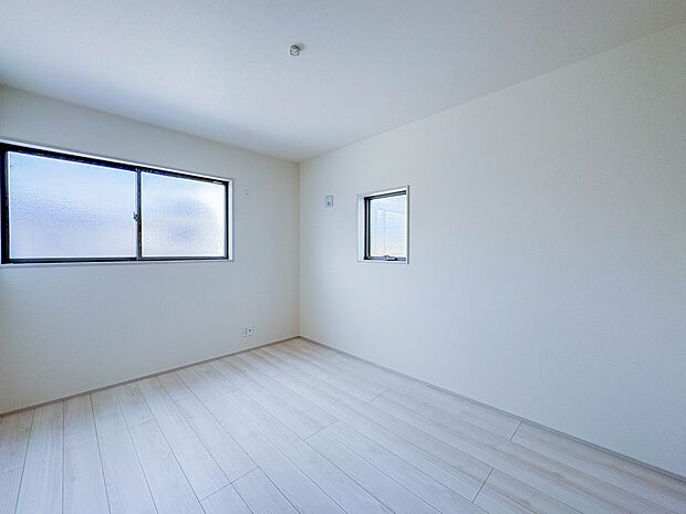 【洋室6帖】充実した生活は伸びやかな居室空間から始まります。快適に・伸びやかに。心の潤いを求める方々へ。