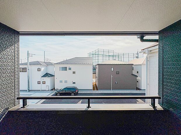 【眺望】眺望や窓からの景色が良いと、家で過ごす時間も快適です。