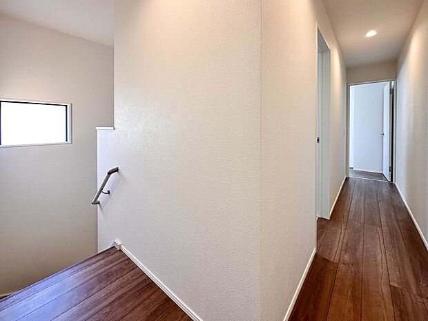 【3階廊下ホール】3階廊下のホール。