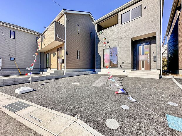 【前面道路】車の通行が少ないので、静かな住環境を維持することができます。