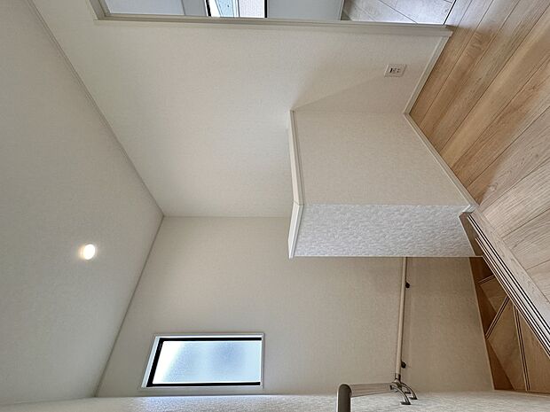 こちらの物件が少しでも気になるようでしたら、お気軽にお問合せください。人生でいちばん大きなお買い物ですので、ゆっくりご見学ください。ネット上の画像と実際の見学では、リアル感がまるで違います。…