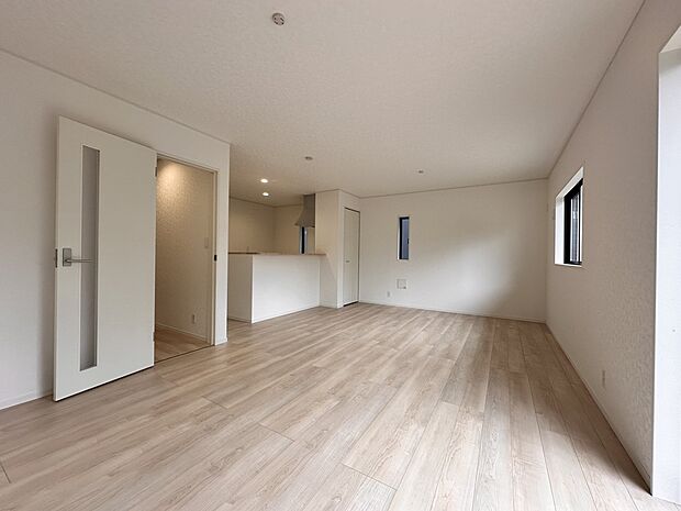 【LDK19.7帖】LDKは暮らしの中心になる空間だからこそ、家具はこだわりを持って選びたい。