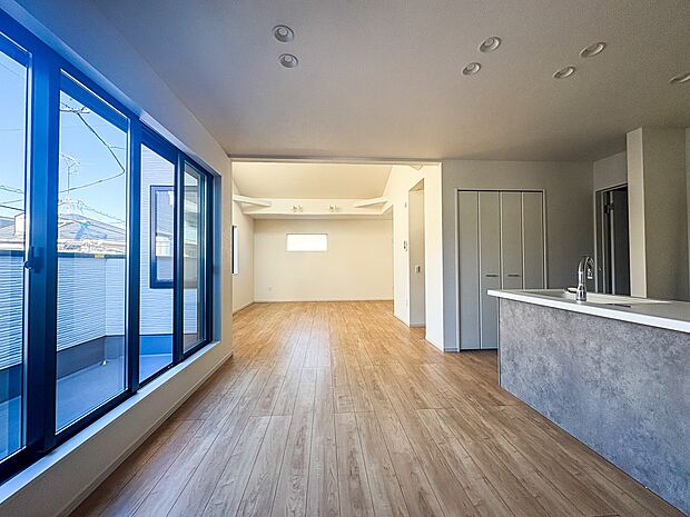 1号棟【LDK25.5帖】人にとって快適に過ごせる家はその人らしさがある。キッチンにこだわる。バスルームにこだわる。キッズルームにこだわる。こだわりは快適を、住みやすさを生みます。