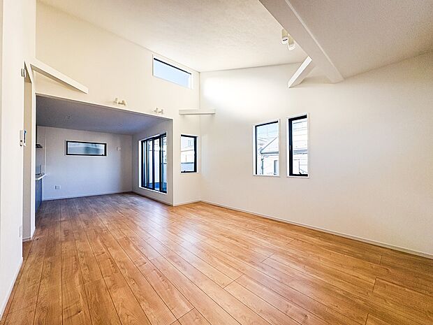 1号棟【LDK25.5帖】家族そろって、お話ししながら、お料理を創る、食べる。ダイニングンならではの家族の風景です。家族との楽しい食事が好き。