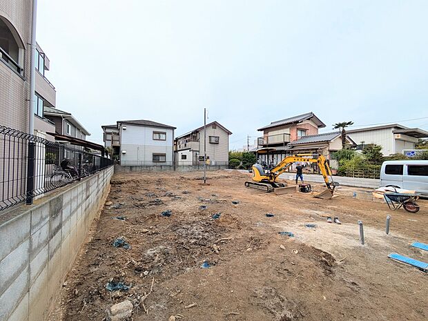 こちらの物件に少しでもご興味がありましたら、お気軽にお電話下さい。ネット上で「見えない物」「わからない事」でも、実際にご見学いただくことで、手に取るようにおわかりいただけるはずです。