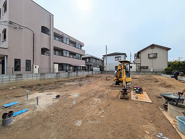 家は一生のお買物。自分ならではの家族ならではの、家にしたい。書斎を設ける。子どものプレイングルームを設ける。趣味のオーディオルームを設置する。夢を追うオンリーワンの家です。