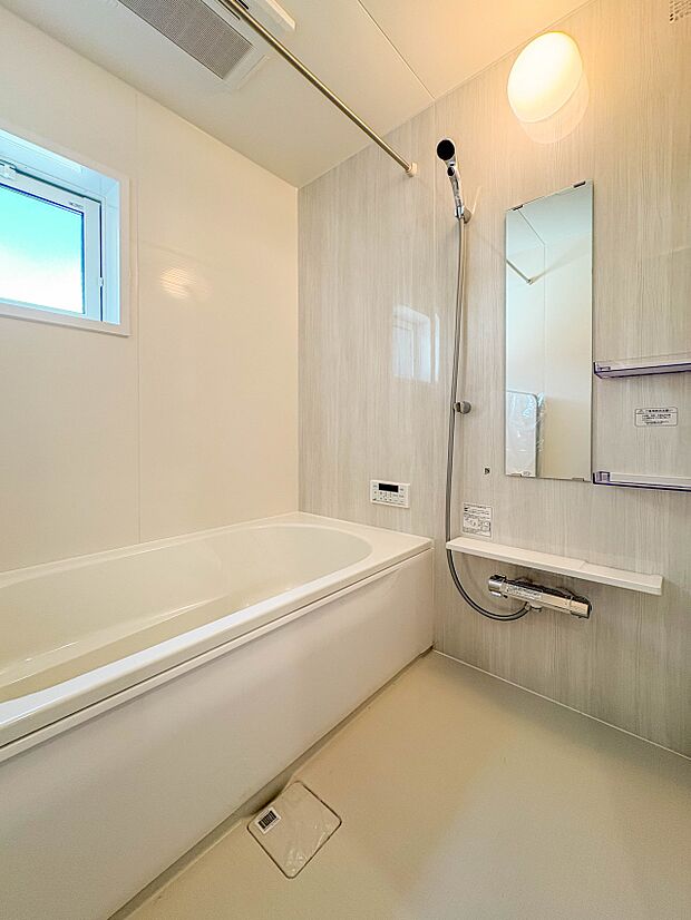 【浴室】一日の疲れを癒してくれるお風呂空間。使いやすさと上質な質感を両立して、単なる習慣から特別な時間に変わるはず。