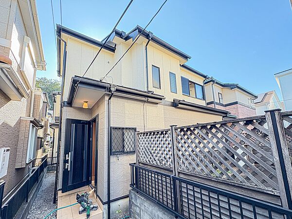 外観：311002199209