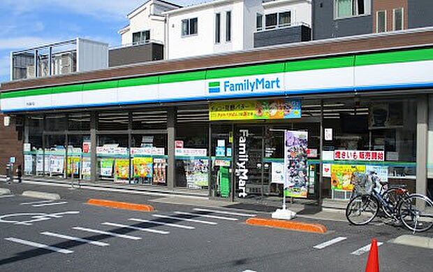 コンビニ 720m ファミリーマート