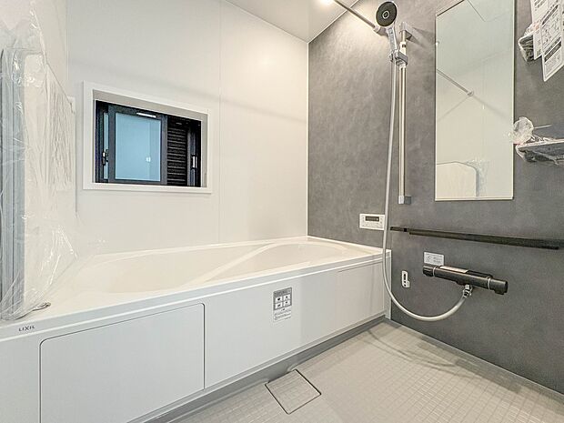 12号棟【浴室】一日の疲れを癒してくれるお風呂空間。使いやすさと上質な質感を両立して、単なる習慣から特別な時間に変わるはず。