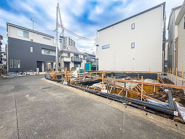 【外観】こちらの物件が少しでも気になるようでしたら、お気軽にお問合せください。人生でいちばん大きなお買い物ですので、ゆっくりご見学ください。ネット上の画像と実際の見学では、リアル感がまるで違…