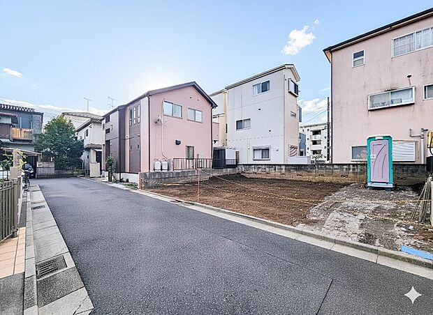 【外観】こちらの物件に少しでもご興味がありましたら、お気軽にお電話下さい。ネット上で「見えない物」「わからない事」でも、実際にご見学いただくことで、手に取るようにおわかりいただけるはずです。…