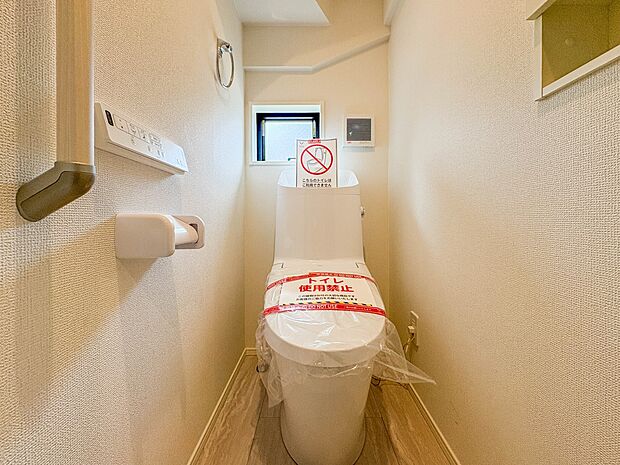 8号棟【トイレ】いつも清潔なスペースであってほしいのが毎日使うトイレです。掃除がしやすいのはもちろん、落ち着けるスペースとして機能することも大切です。