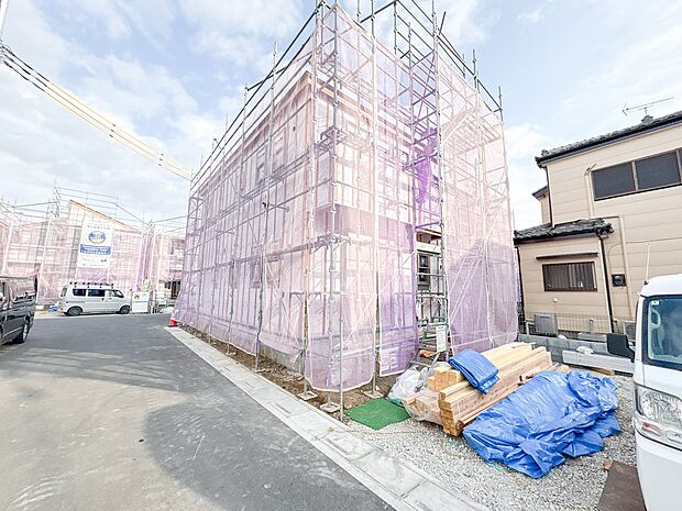 【外観】家は一生のお買物。自分ならではの家族ならではの、家にしたい。書斎を設ける。子どものプレイングルームを設ける。趣味のオーディオルームを設置する。夢を追うオンリーワンの家です。