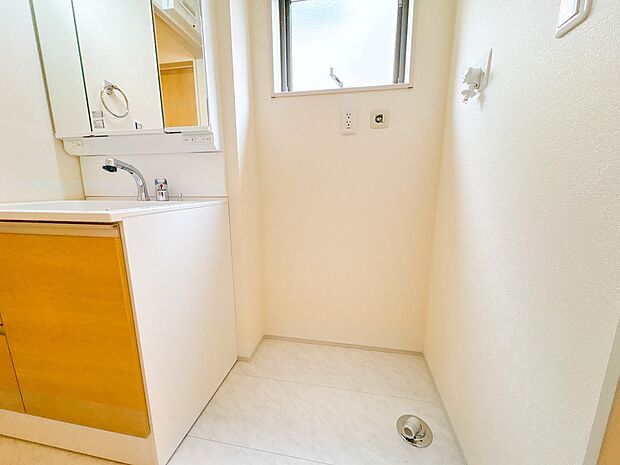 4号棟【ランドリースペース】広さもたっぷり。
