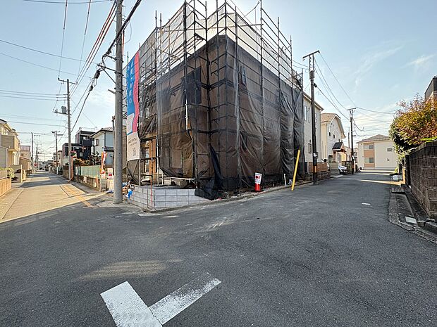 【外観】陽当りや通風性など各所に施された工夫で住みやすさを実現。部屋の大きさや周辺環境・街並など、資料には掲載していない情報が現地にはたくさんございます。是非ご確認下さい。