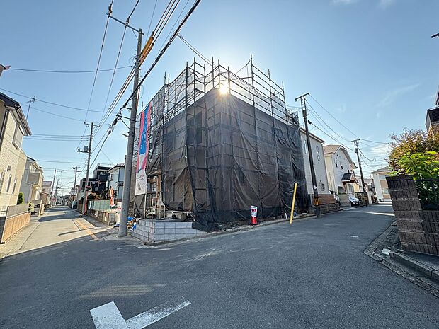 【前面道路4.2m】車の通行が少ないので、静かな住環境を維持することができます。