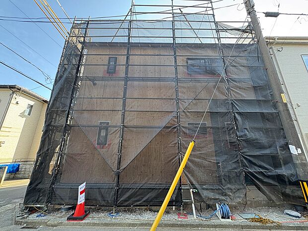 【外観】こちらの物件に少しでもご興味がありましたら、お気軽にお電話下さい。ネット上で「見えない物」「わからない事」でも、実際にご見学いただくことで、手に取るようにおわかりいただけるはずです。…