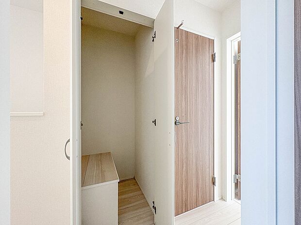 【その他内覧】こちらの物件が少しでも気になるようでしたら、お気軽にお問合せください。人生でいちばん大きなお買い物ですので、ゆっくりご見学ください。ネット上の画像と実際の見学では、リアル感がま…