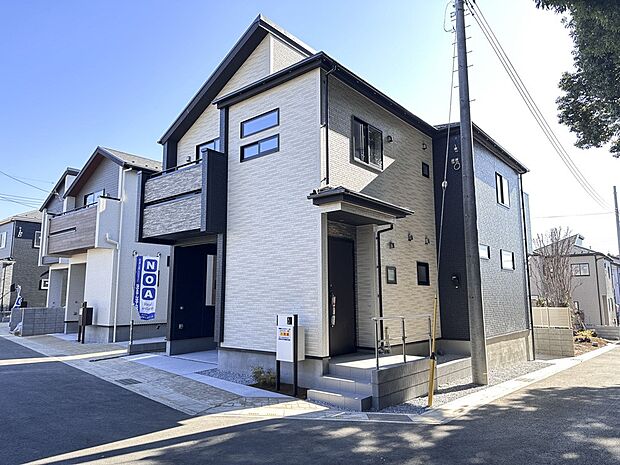 【外観】家は一生のお買物。自分ならではの家族ならではの、家にしたい。書斎を設ける。子どものプレイングルームを設ける。趣味のオーディオルームを設置する。夢を追うオンリーワンの家です。