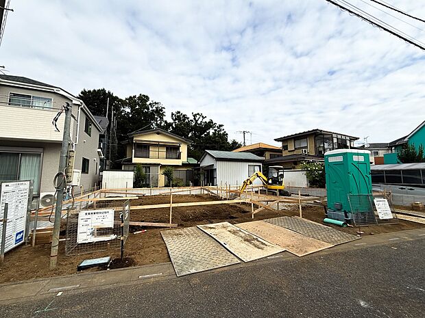 【現地土地写真】陽当りや通風性など各所に施された工夫で住みやすさを実現。部屋の大きさや周辺環境・街並など、資料には掲載していない情報が現地にはたくさんございます。是非ご確認下さい。